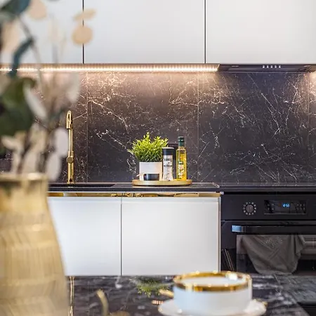 Apartment Wiszace Ogrody Premium High Level Lodz
