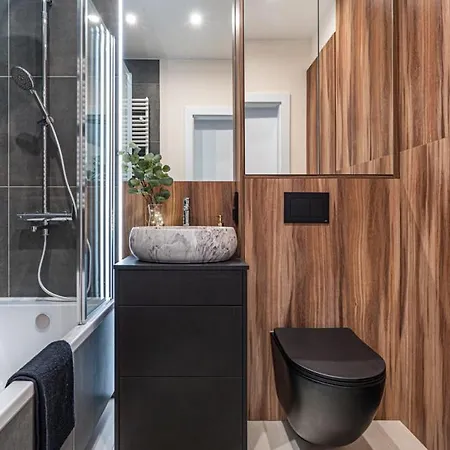Wiszace Ogrody Premium High Level Apartment *